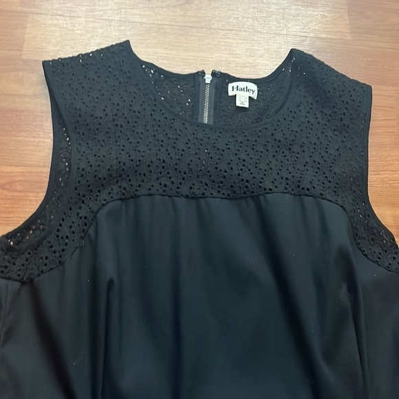 Hatley sleeveless black midi dress with eyelet trim and back zip Size 8 - Picture 4 of 9